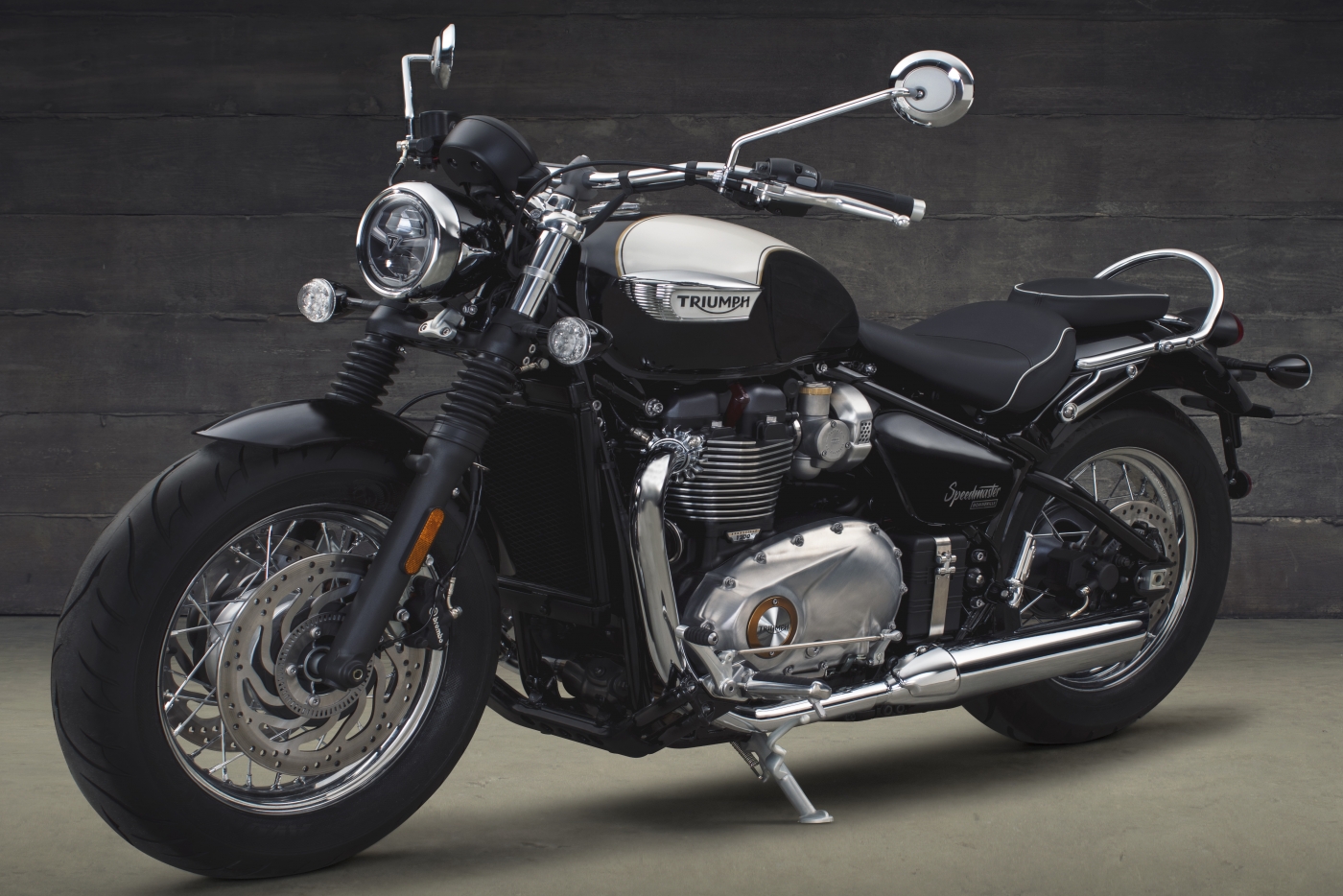 triumph-bonneville-speedmaster-2018-17.jpg