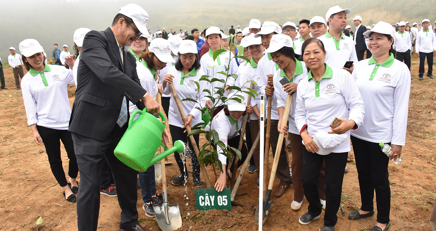 Toyota Việt Nam đồng hành cùng Tết trồng cây Xuân Kỷ Hợi 2019