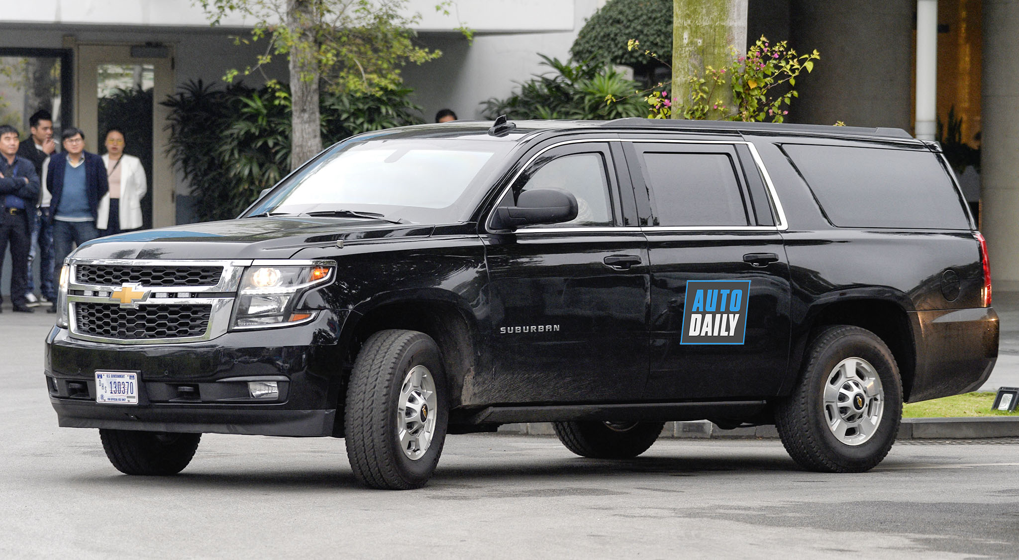 Chiêm ngưỡng dàn SUV khủng Chevrolet Suburban hộ tống tổng thống Mỹ tại Hà Nội