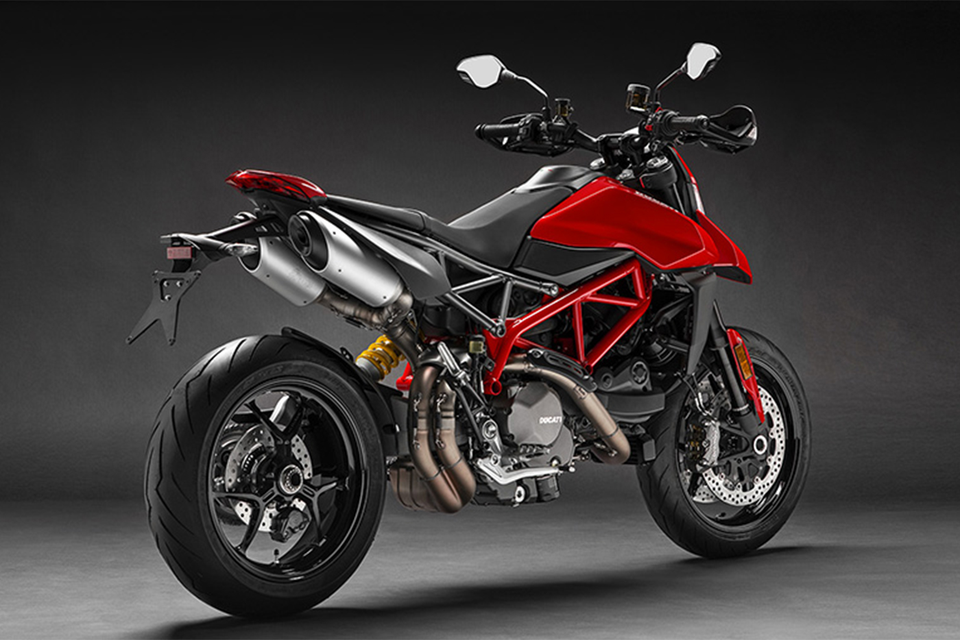 2019-ducati-monster-hypermotard-950-3.jpg