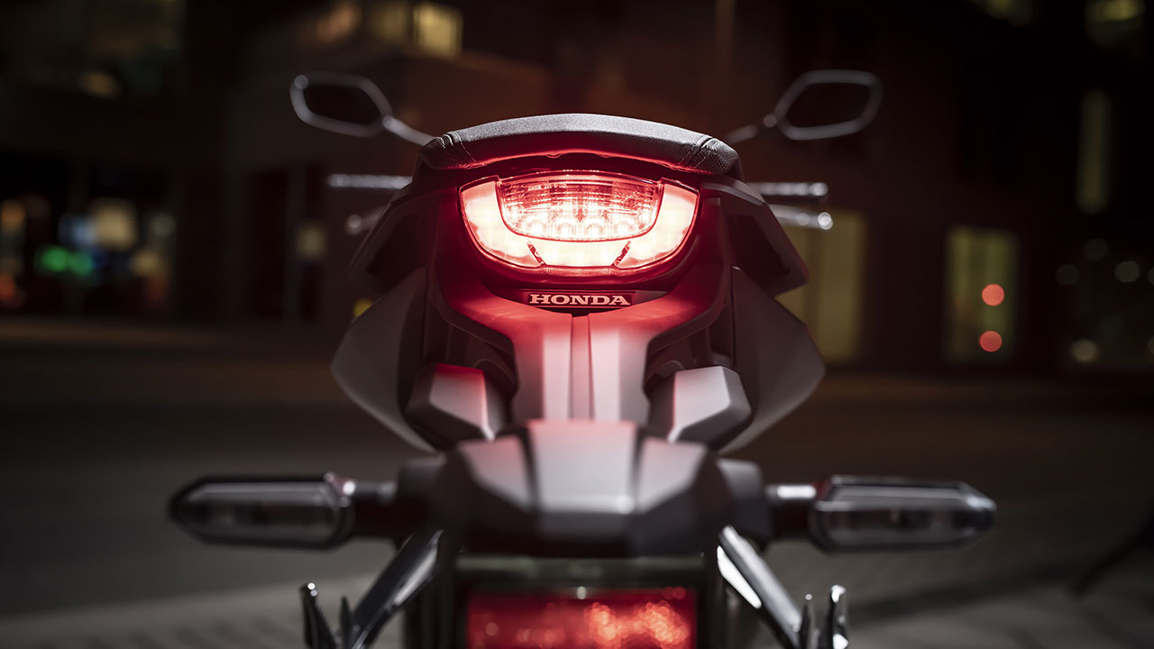 2019-cb650r-ed-location-usp-0027-l.jpg