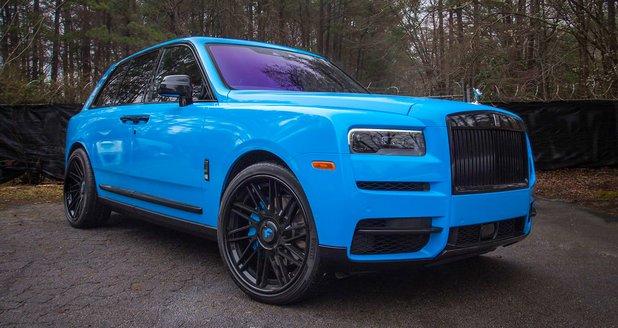 Rolls-Royce Cullinan độ mâm 24 inch của Rapper 27 tuổi người Mỹ