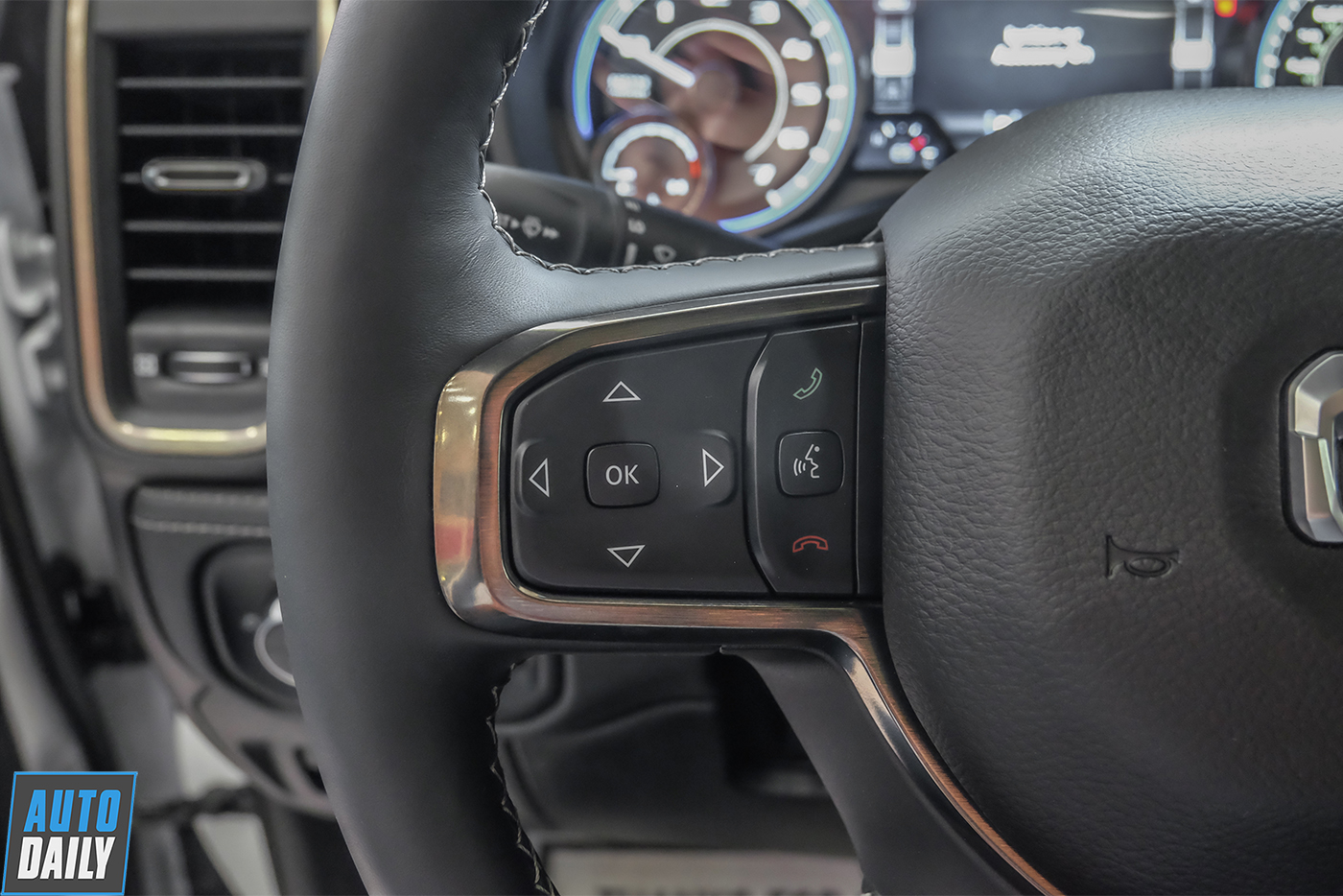 ram-1500-limited-2019-101.jpg