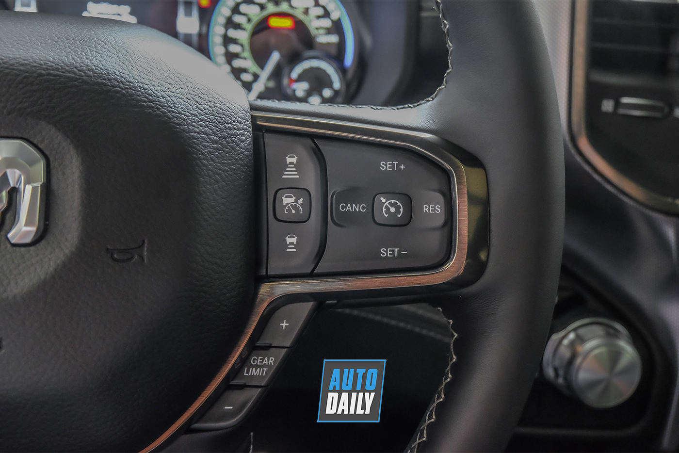 ram-1500-limited-2019-102.jpg