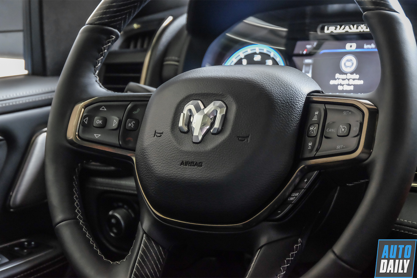 ram-1500-limited-2019-121.jpg