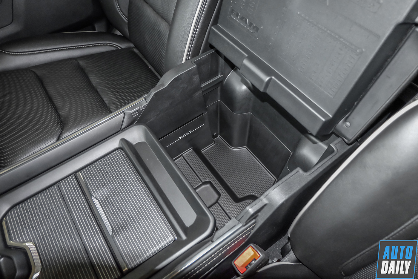 ram-1500-limited-2019-129.jpg