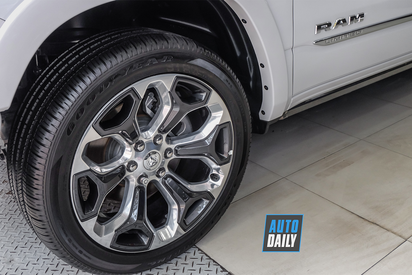 ram-1500-limited-2019-79.jpg