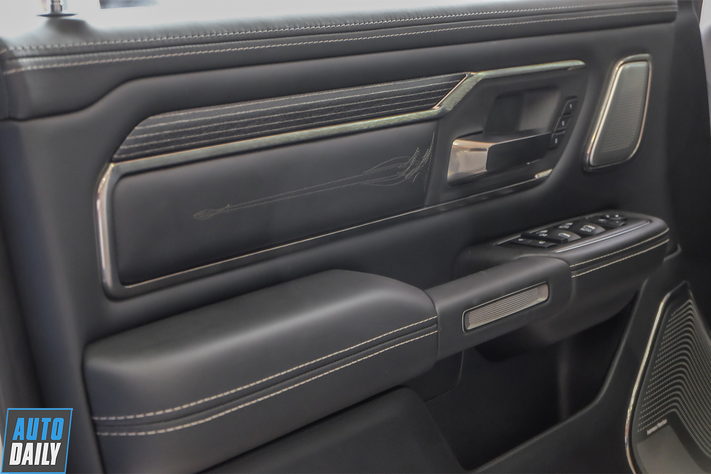 ram-1500-limited-2019-93.jpg