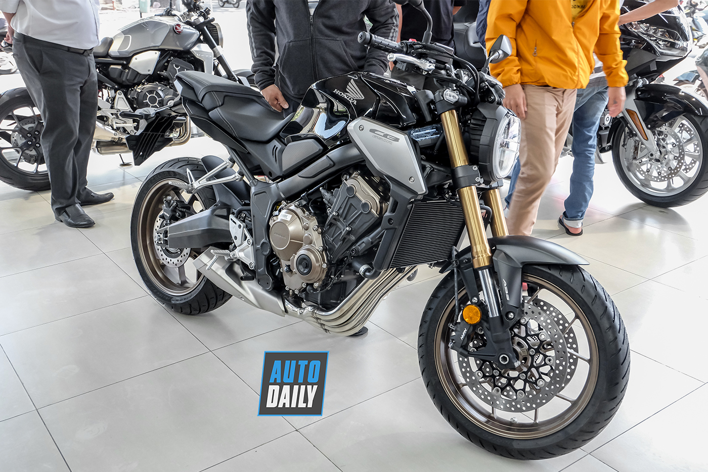 honda-cb650r-2019-1-1.jpg