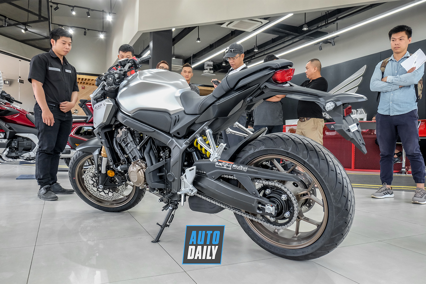 honda-cb650r-2019-15-1.jpg