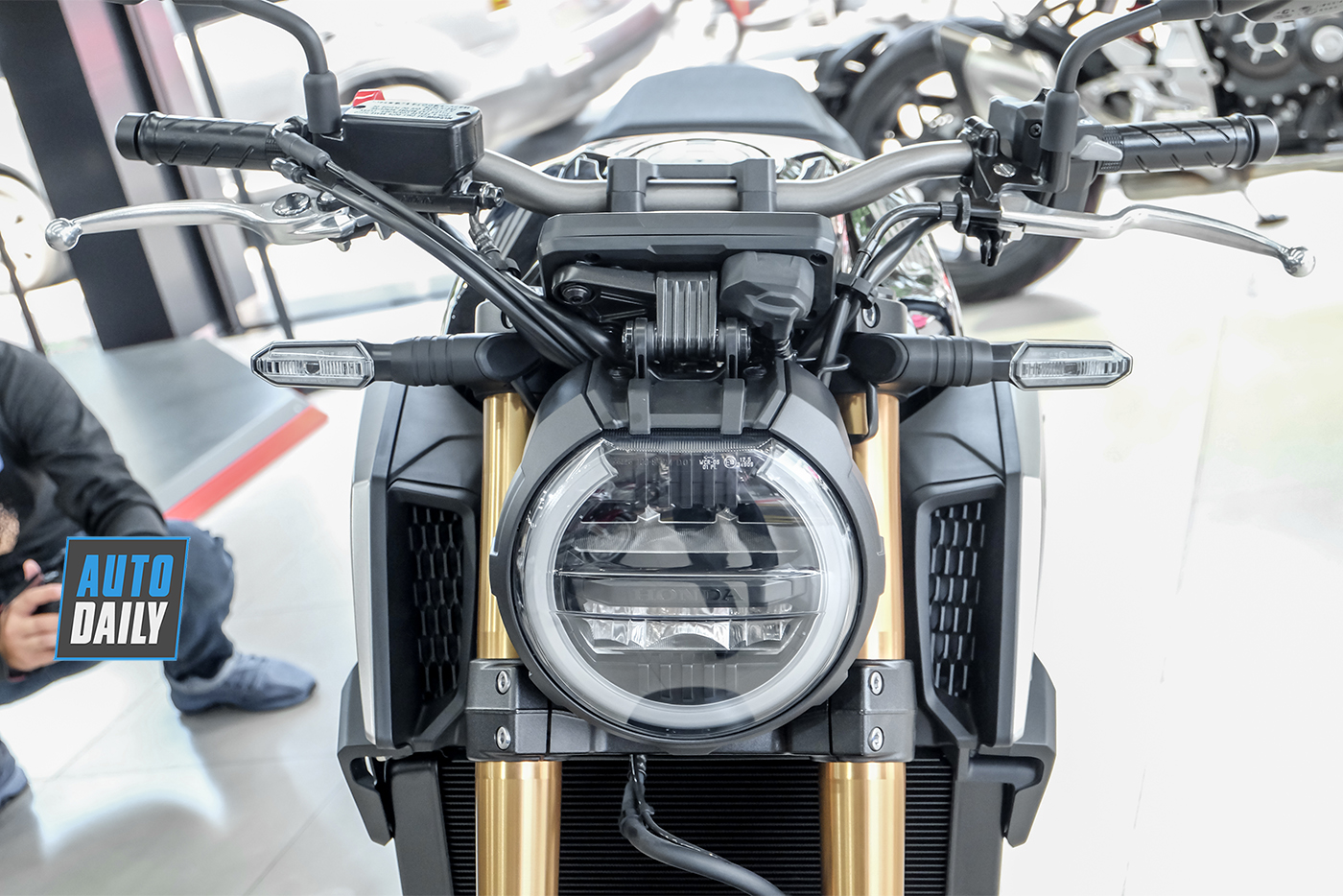 honda-cb650r-2019-3-1.jpg