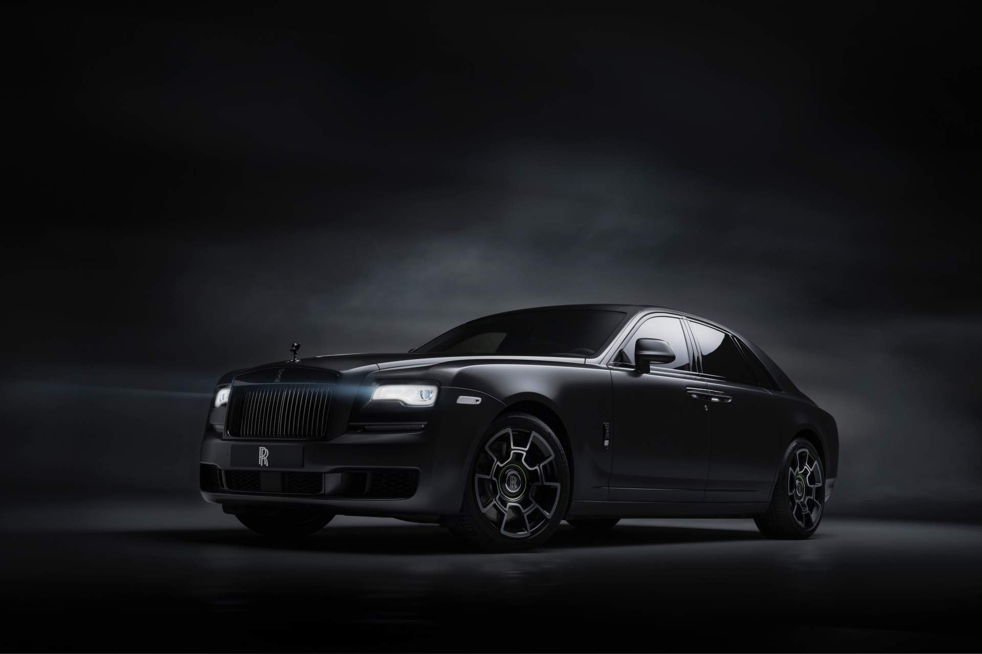 rolls-royce-ghost-black-badge-2.jpg