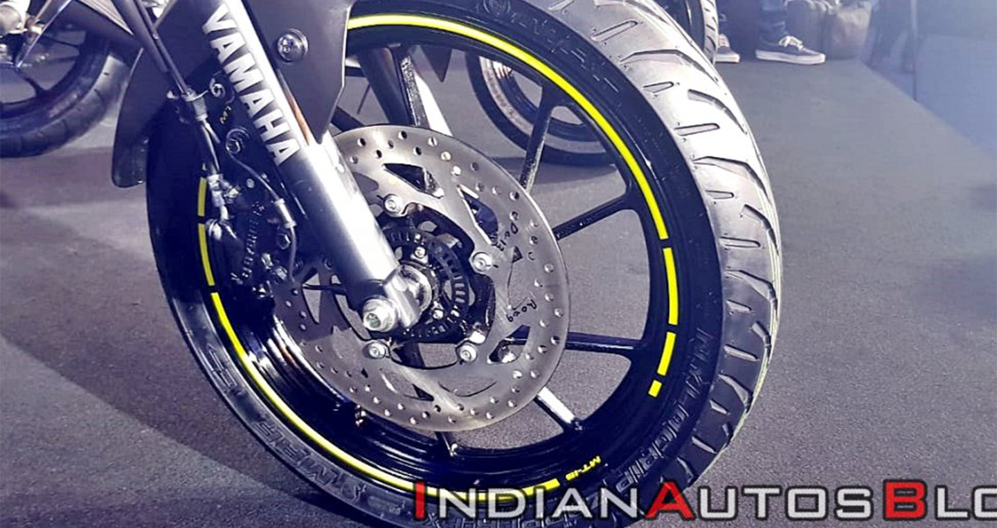 2019-yamaha-mt-15-india-launch-front-brake-ae83.jpg