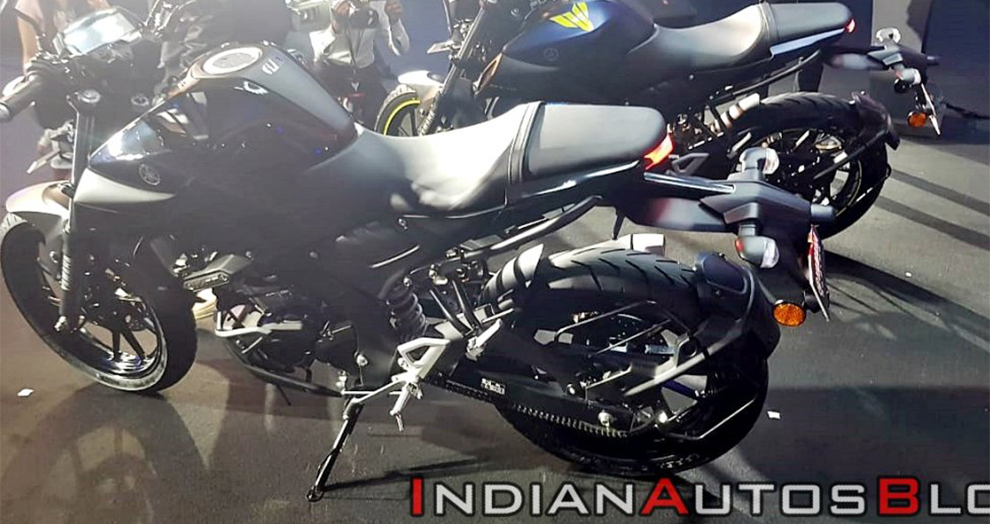 2019-yamaha-mt-15-india-launch-left-side-5c70.jpg