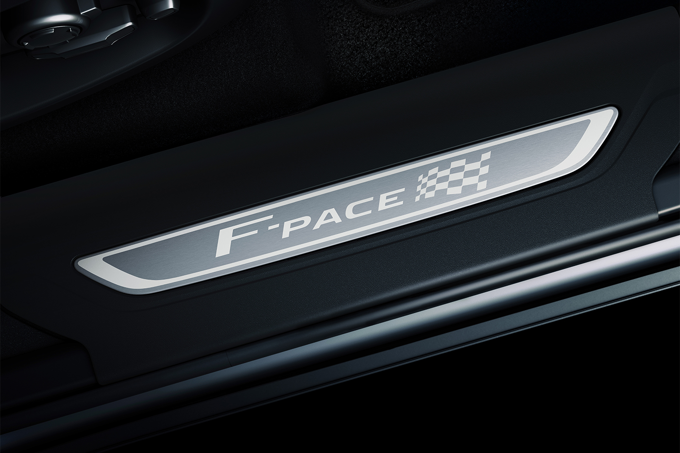 jag-f-pace-20my-chequered-flag-detail-190319-016-dx.jpg