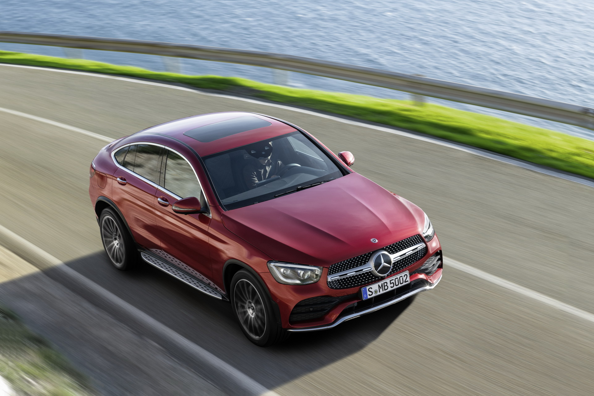 2020-mercedes-benz-glc-coupe-1.jpg