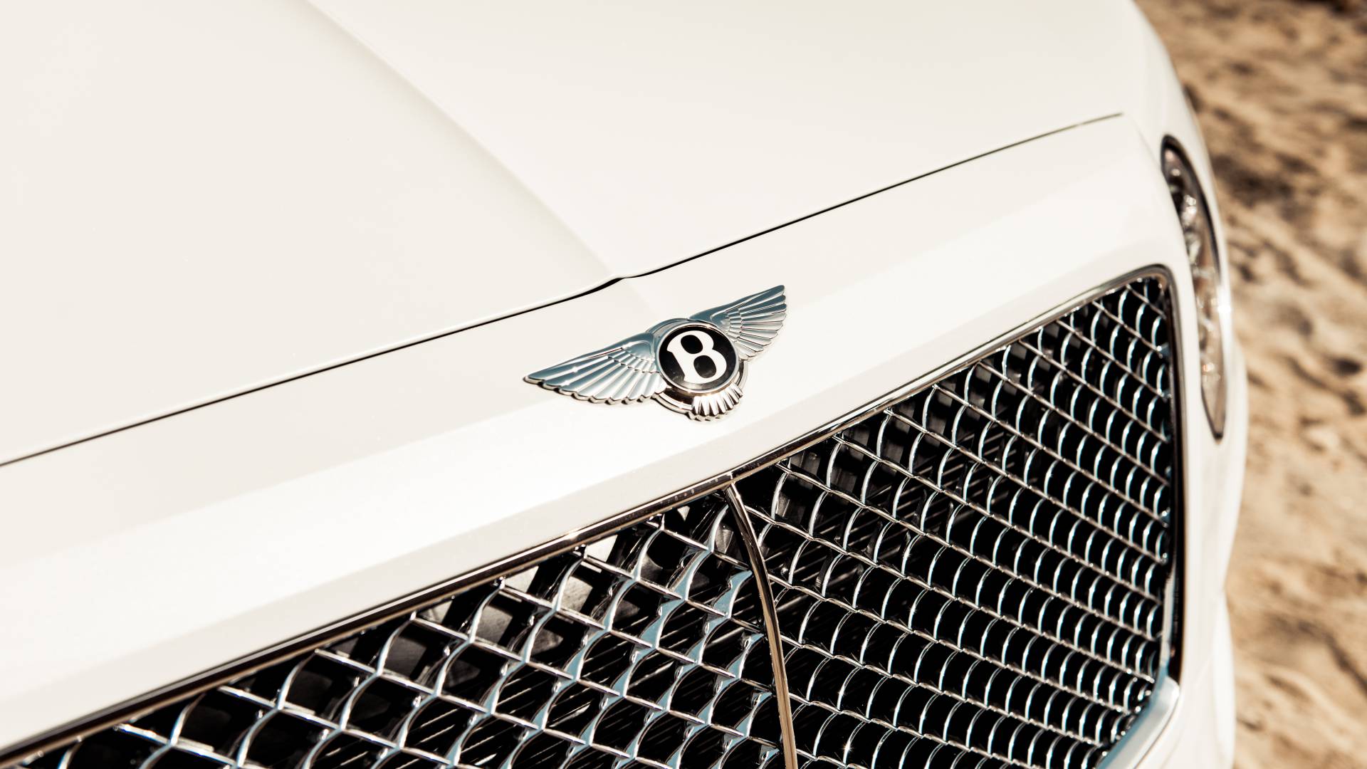 bentley-bentayga-pearl-of-the-gulf-by-mulliner-3.jpg