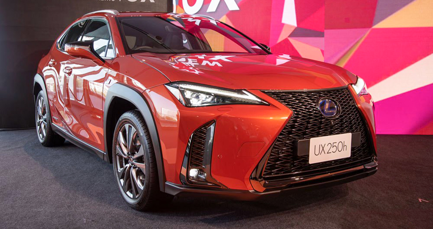 Lexus UX hoàn toàn mới ra mắt tại Thái, giá từ 1,82 tỷ đồng