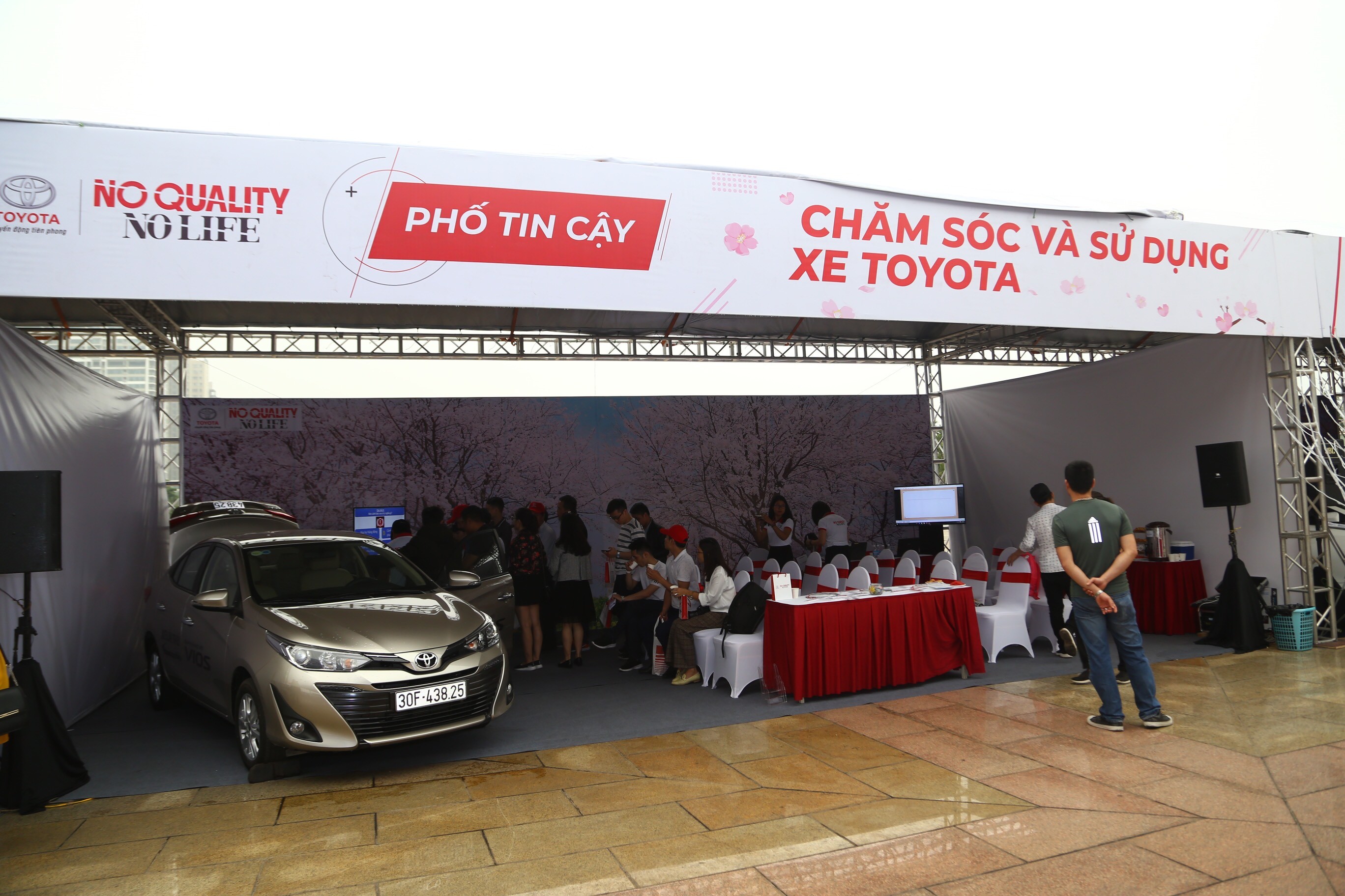 pho-tin-cay-cham-soc-xe-toyota.jpg