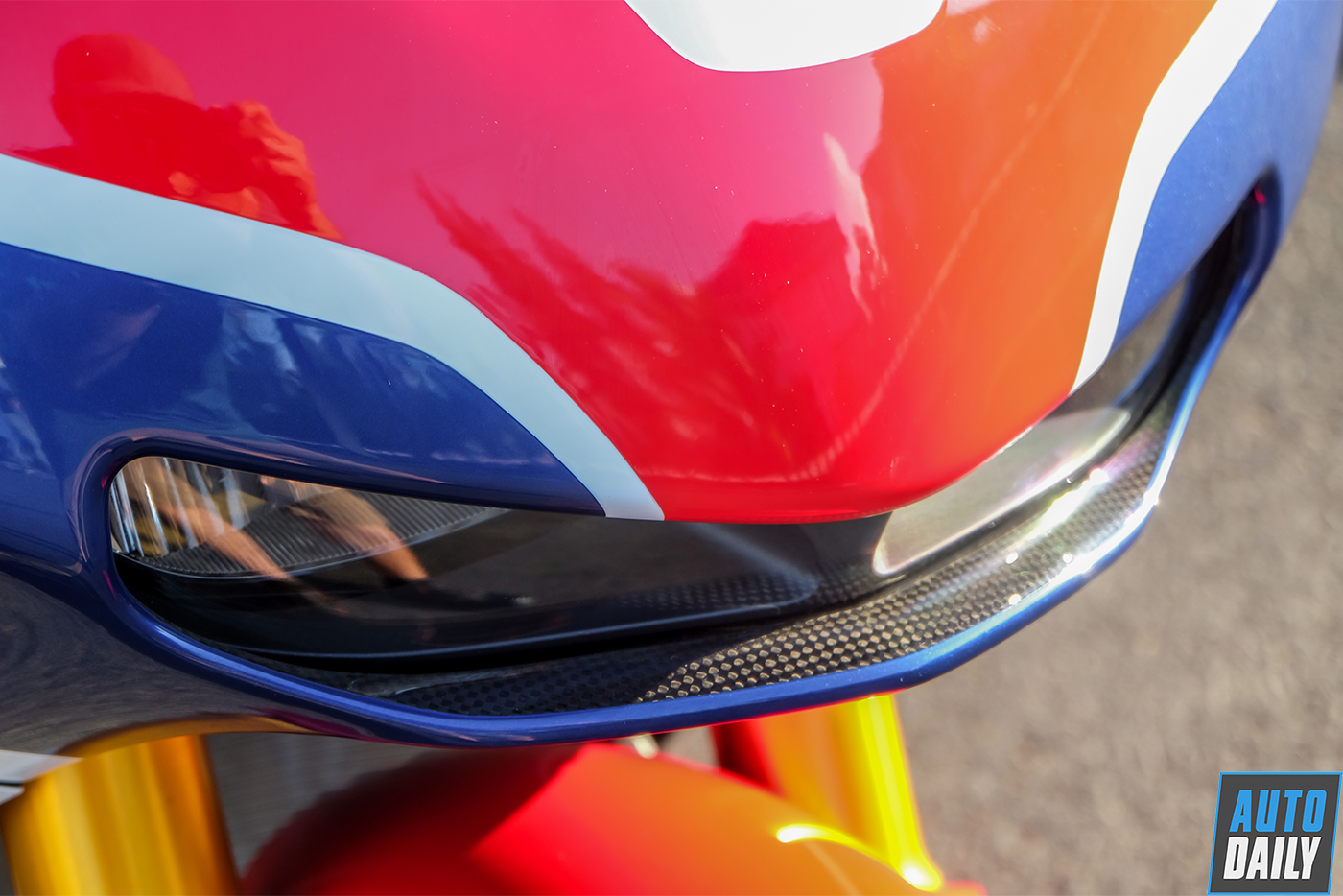 Ảnh chi tiết siêu mô tô Honda RC213V-S honda-rc213v-s-31.jpg