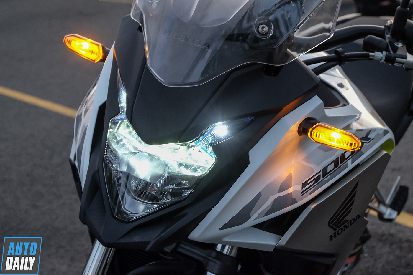 honda-cb500x-2019-1.jpg