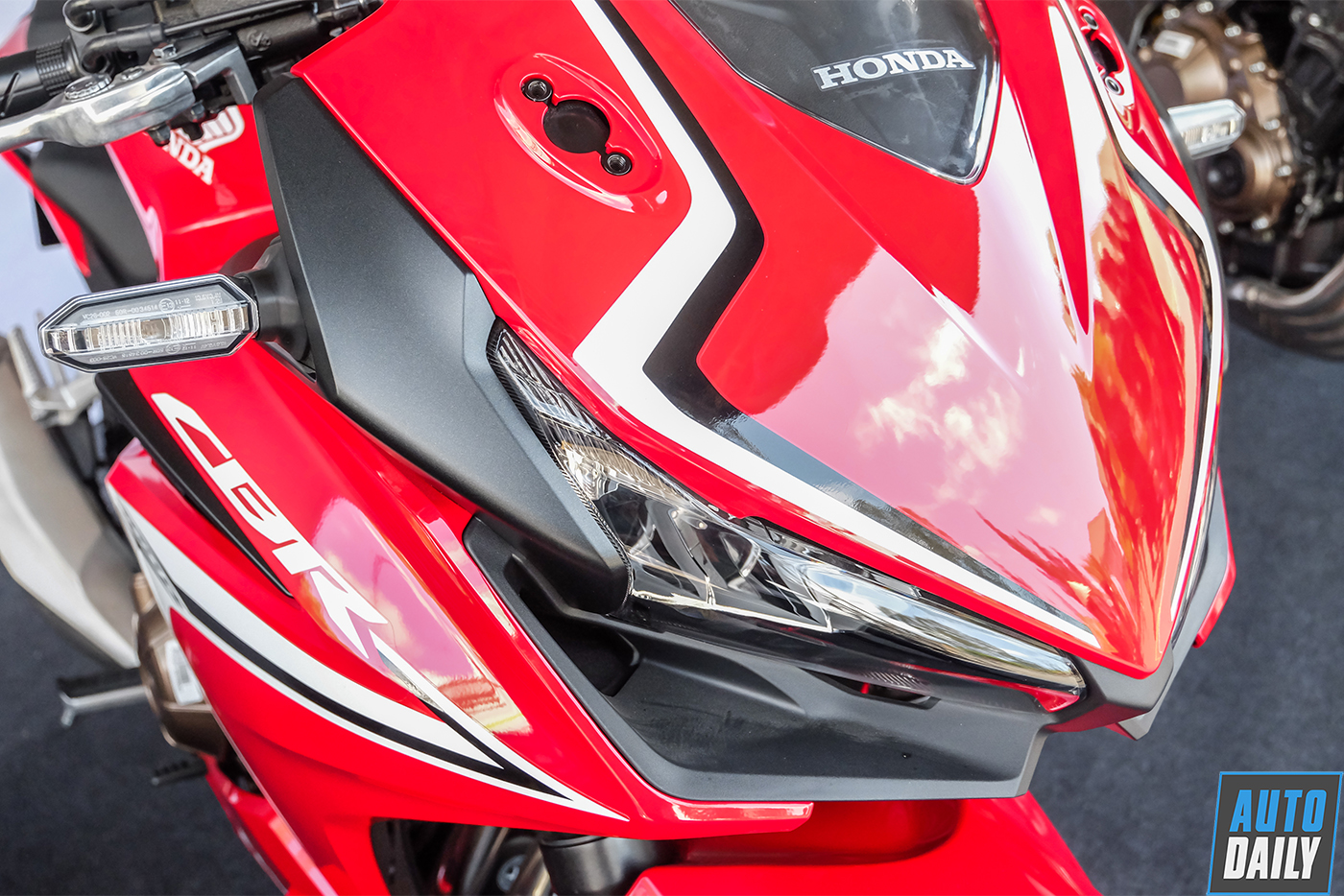 honda-cbr500r-2019-10.jpg