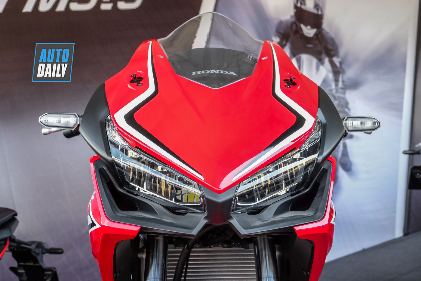 honda-cbr500r-2019-11.jpg