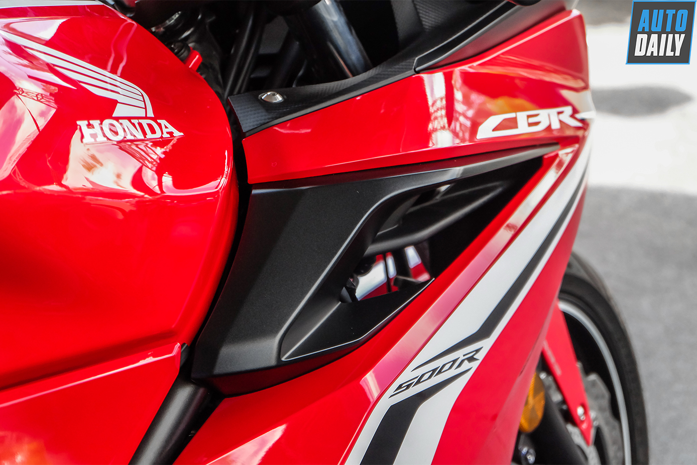 honda-cbr500r-2019-27.jpg