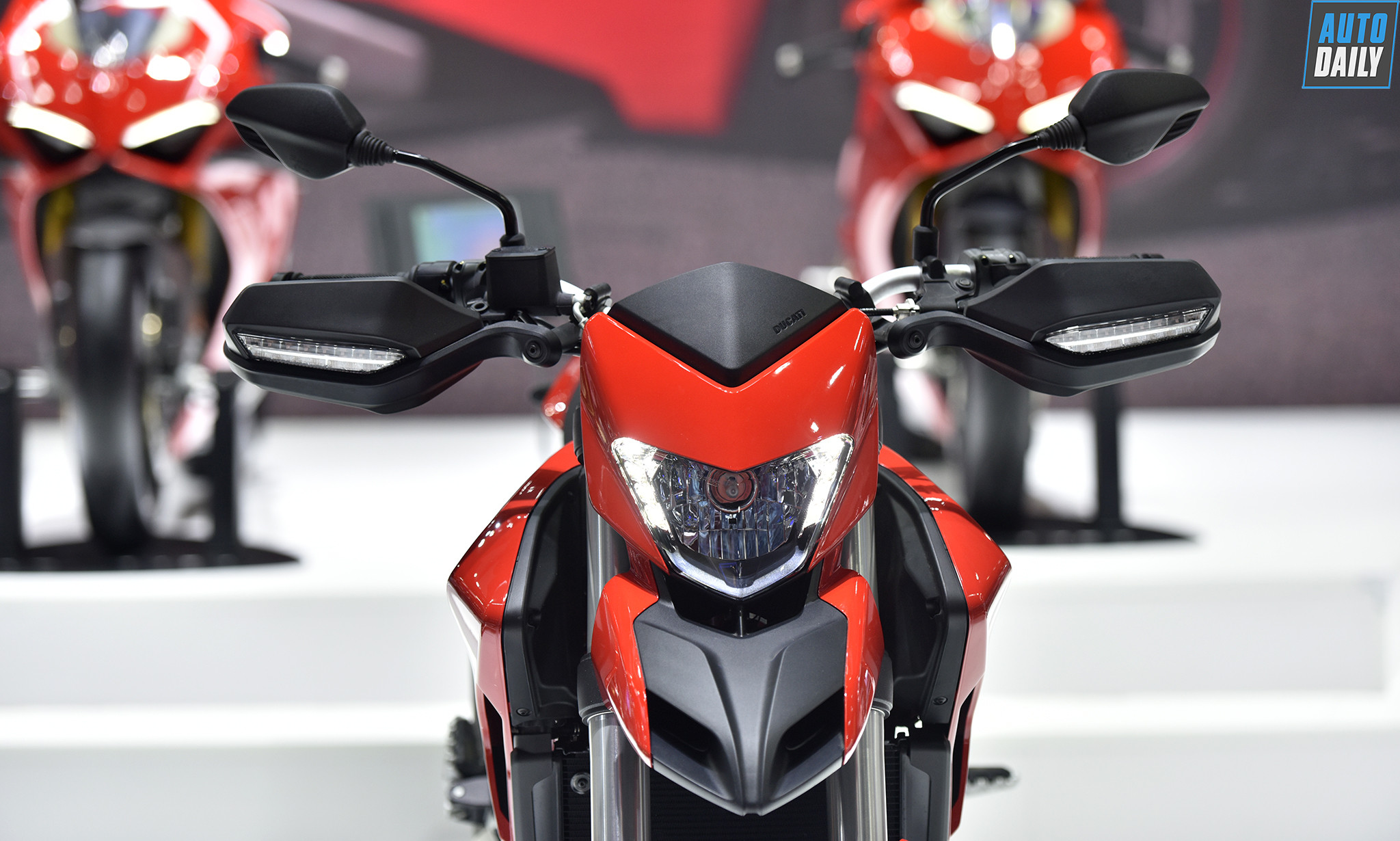 ducati-hypermotard-939-1.jpg