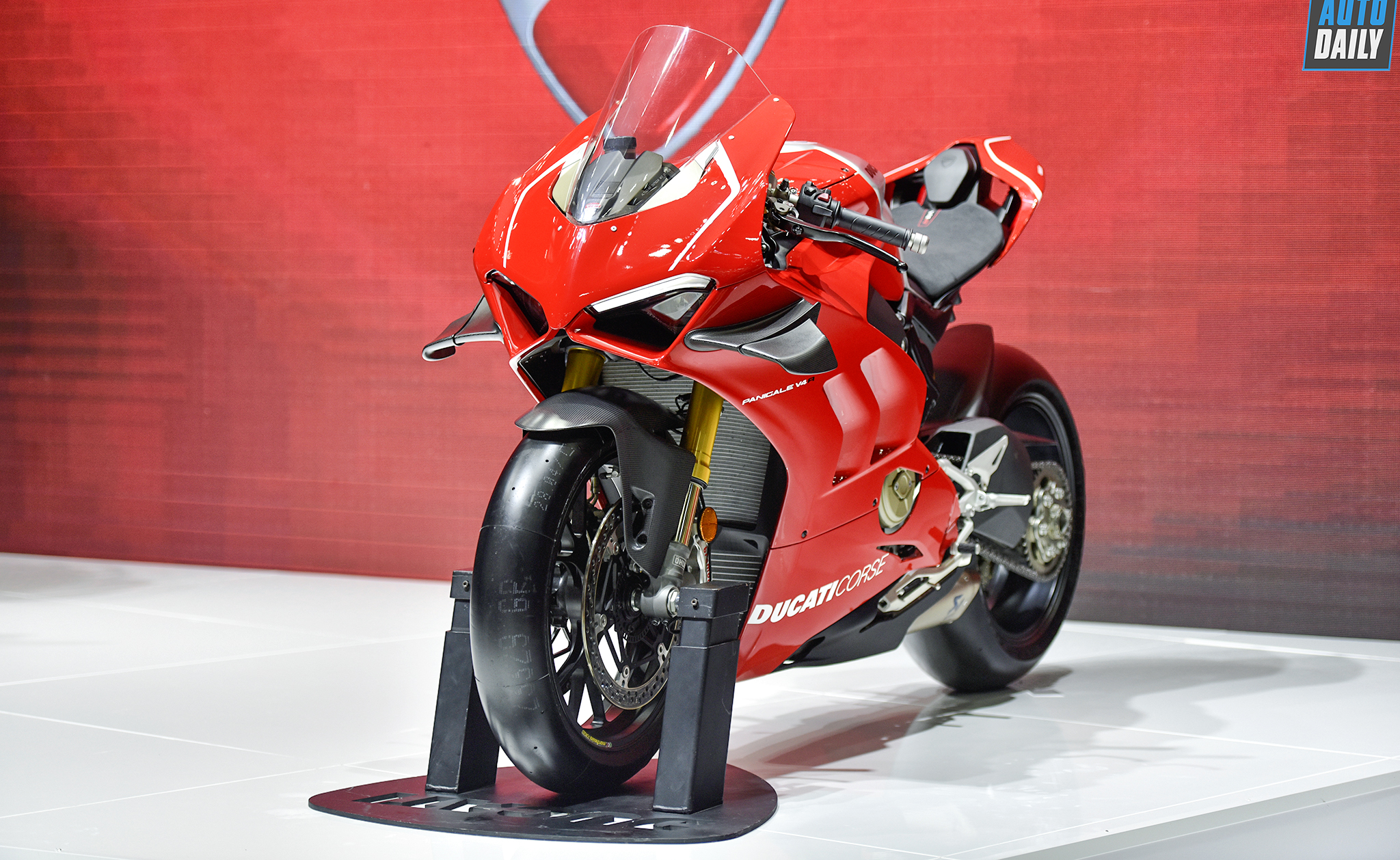 Chiêm ngưỡng Ducati Panigale V4 R 2019 nếu về VN giá khoảng 1,8 tỷ