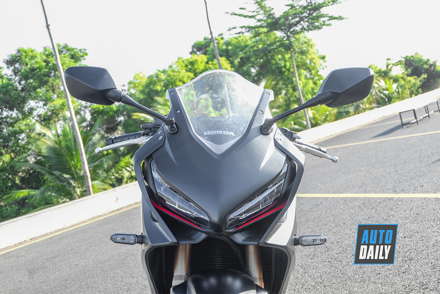 honda-cbr650r-2019-15.jpg