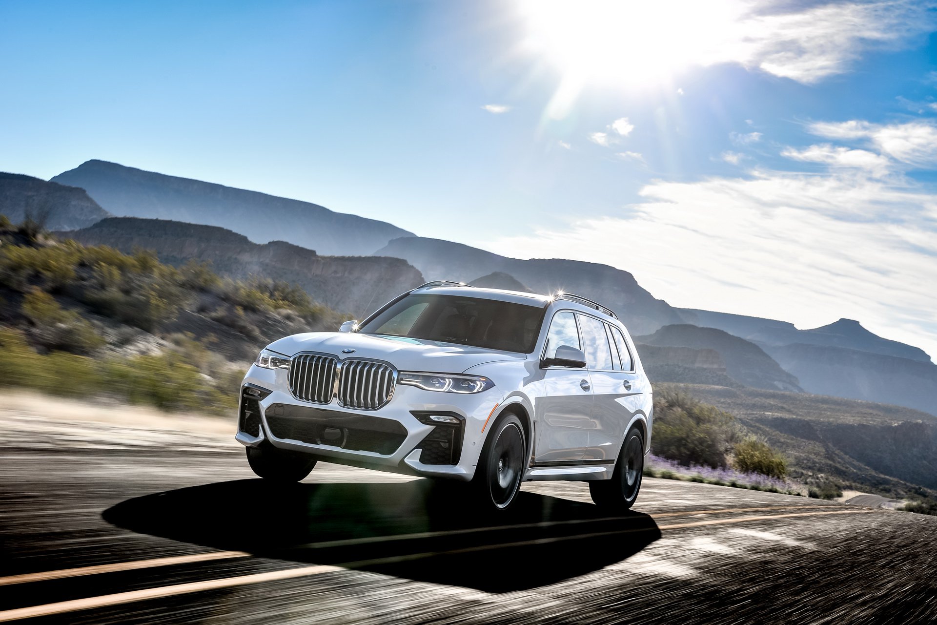 2019-bmw-x7-16.jpg