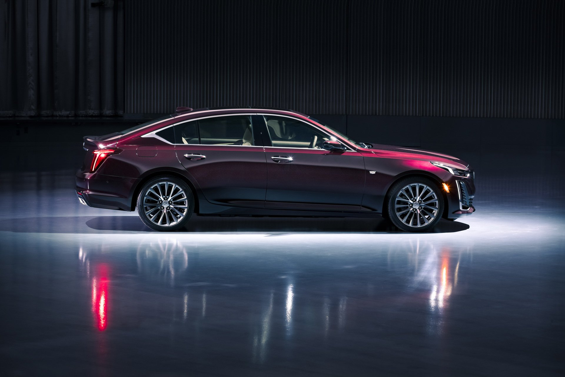 cadillac-ct5-2020-014.jpg