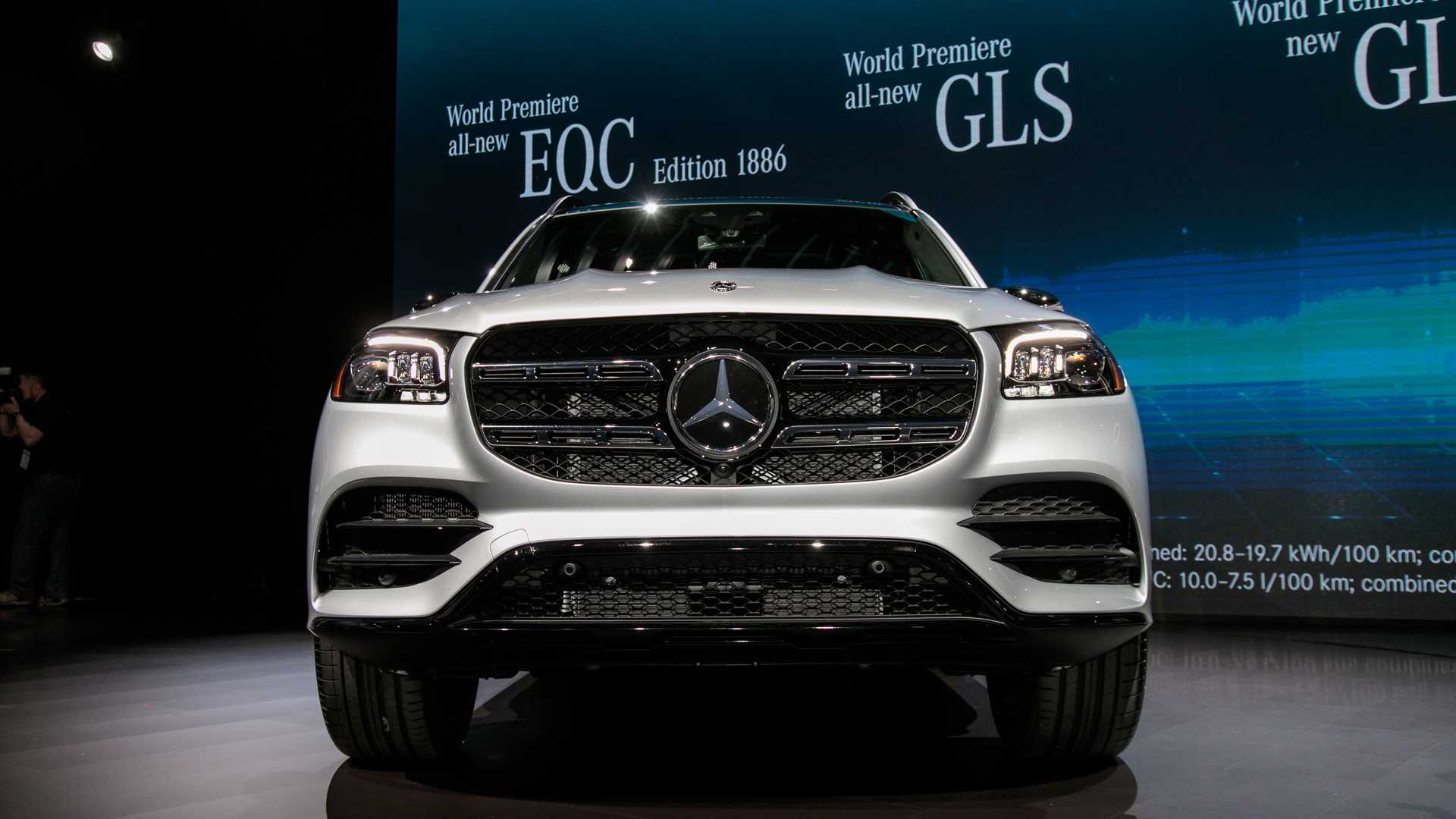 2020-mercedes-bens-gls-class-4.jpg