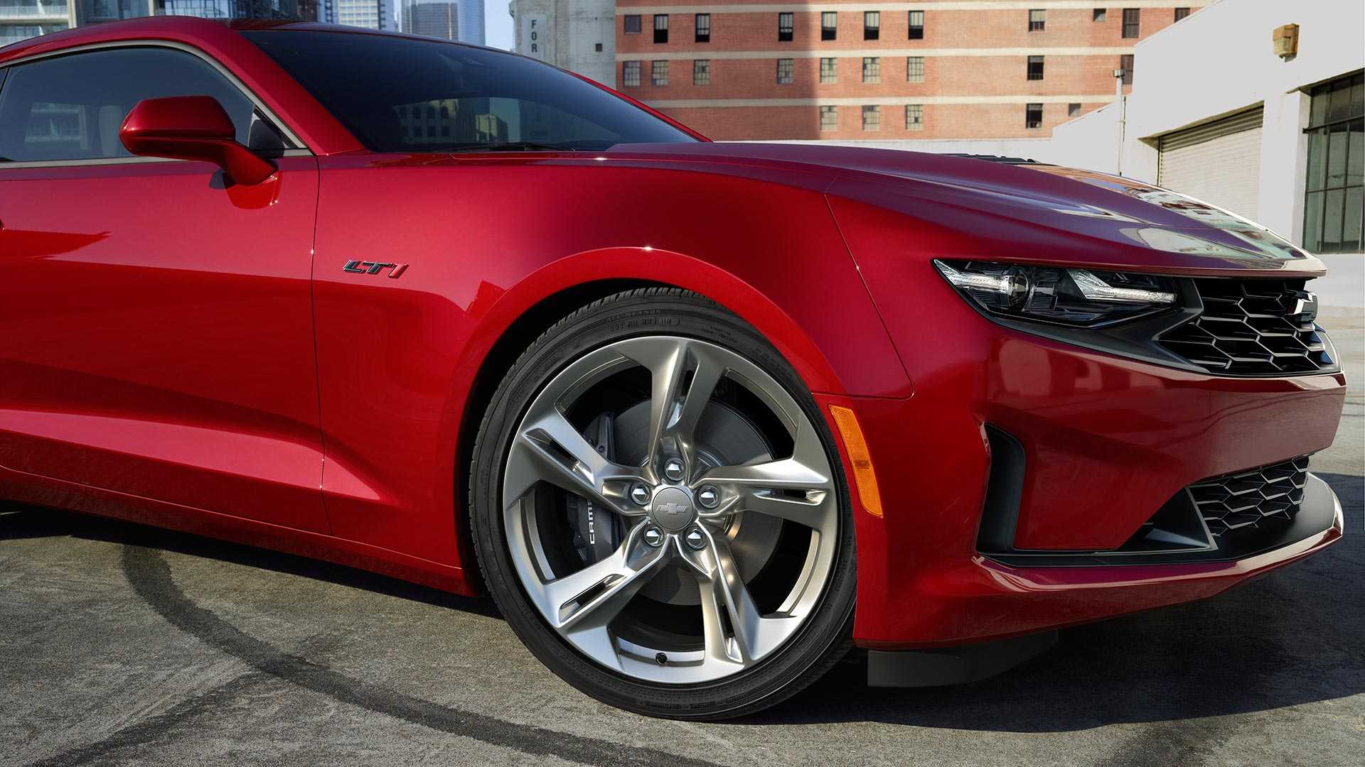 2020-chevrolet-camaro-lt1-1.jpg