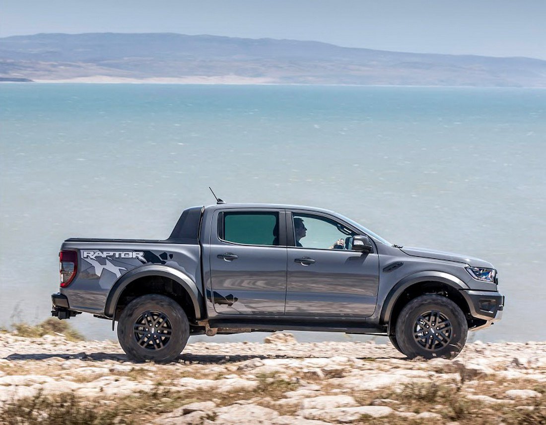 ford-ranger-raptor-04.jpg