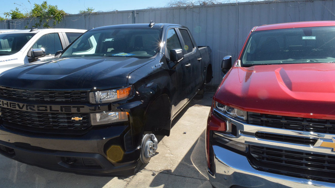 Trộm phá khóa đại lý Chevrolet “cuỗm” 124 bánh xe