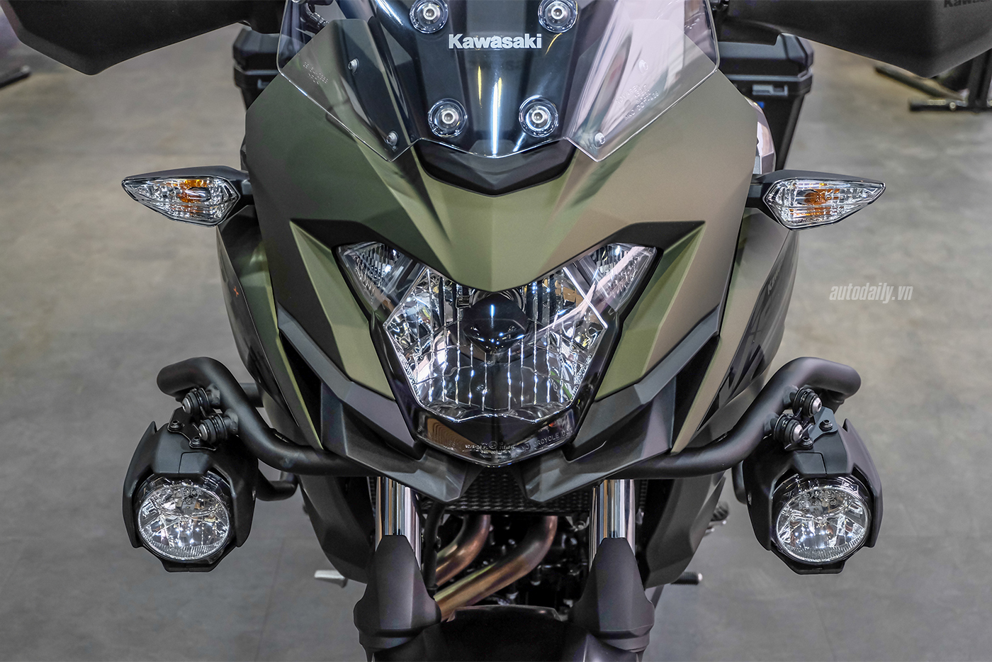 Choose Honda CB500X 2019 or Kawasaki Versys X300 2018? kawasa-versys-x-5.jpg