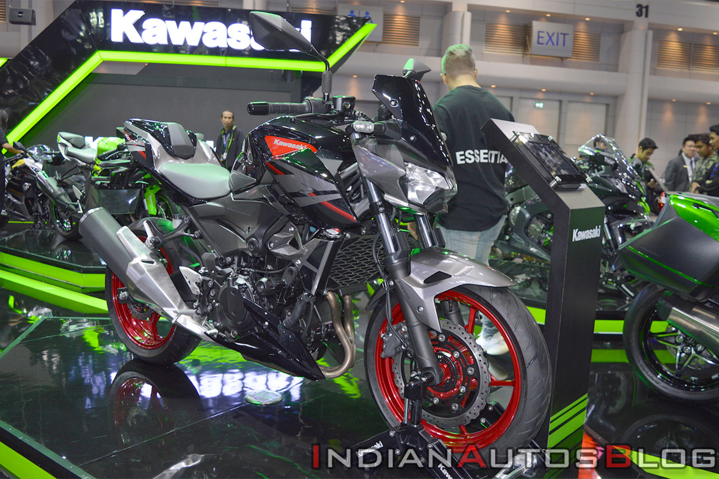 kawasaki-z400-2019-8.jpg