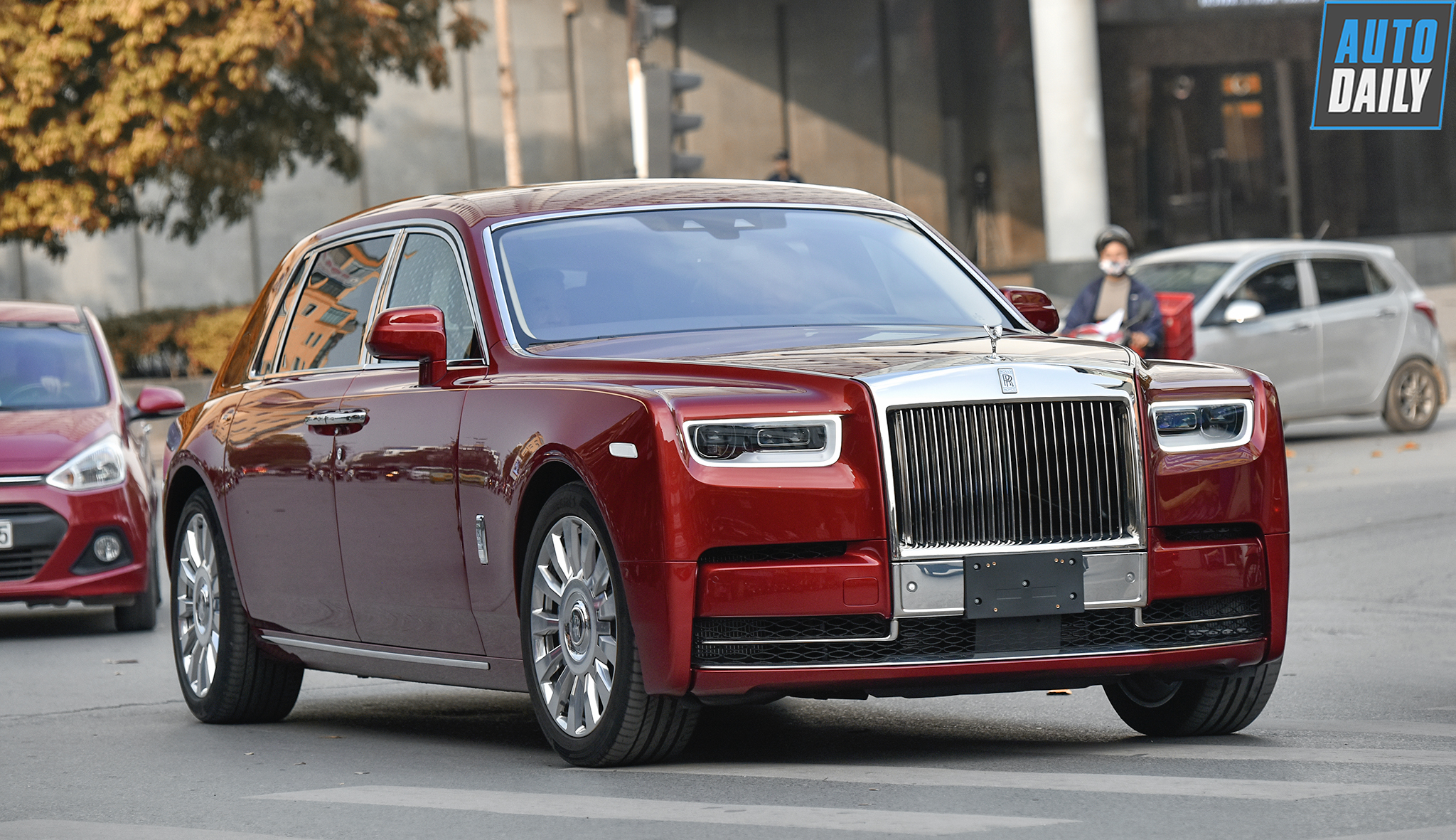 rolls-royce-phantom-2018-autodaily-28.jpg