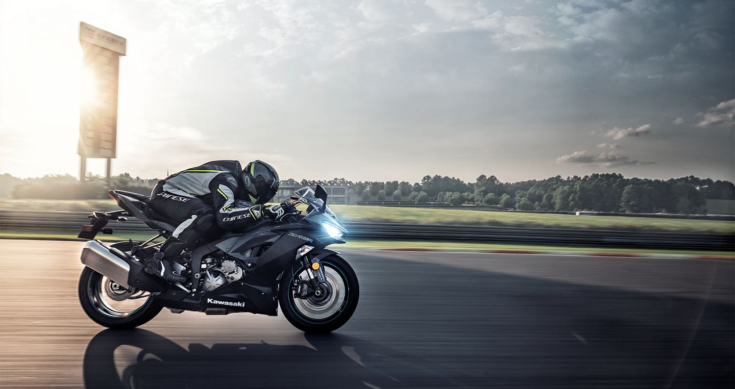 kawasaki-ninja-zx-6r-2019-12.jpg