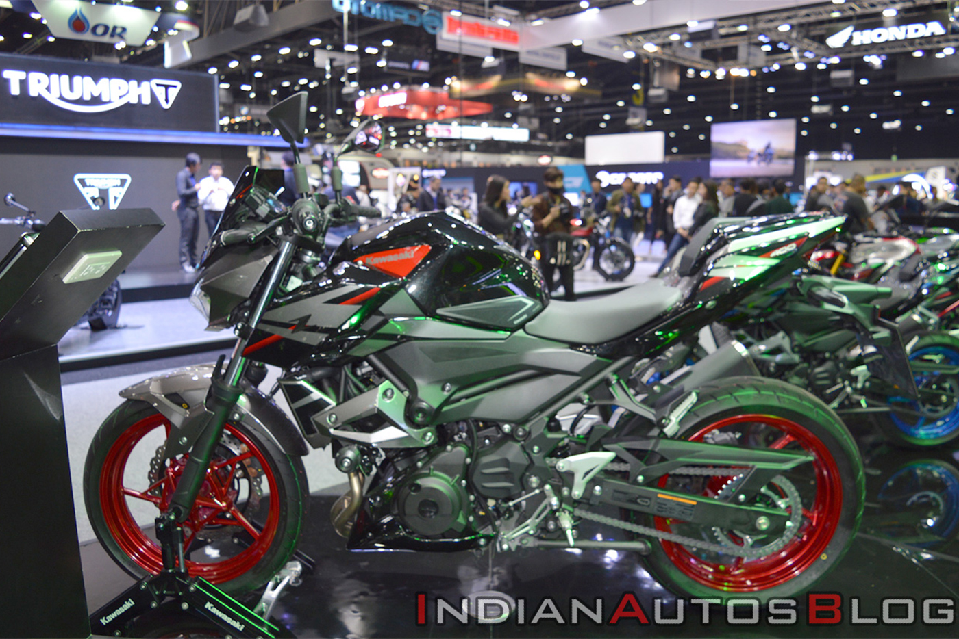 kawasaki-z400-2019-17.jpg