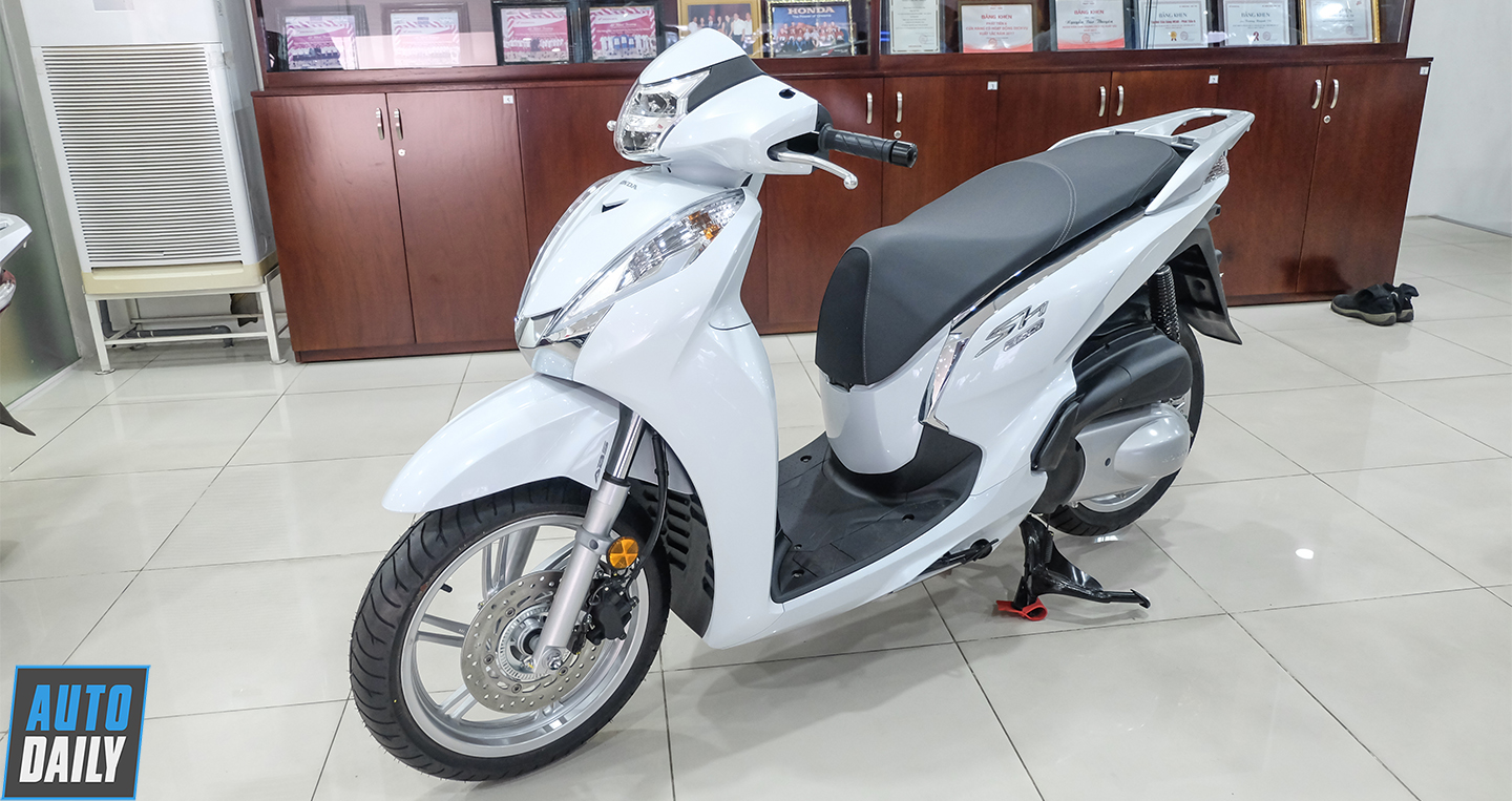 Cận cảnh Honda SH300i 2019 giá hơn 276 triệu đồng tại Việt Nam
