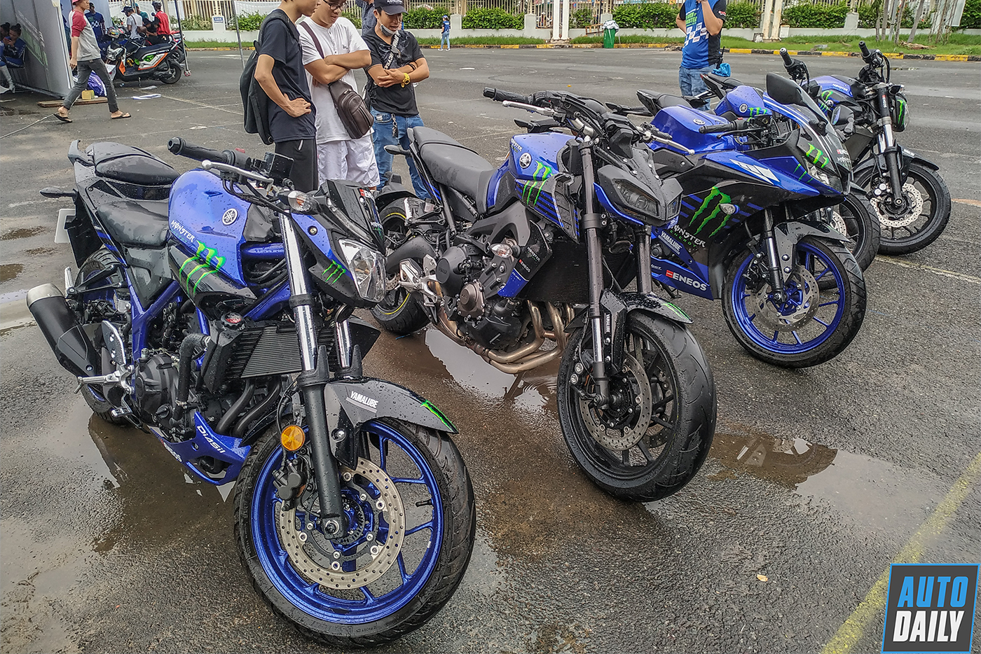 yamaha-monster-energy-12.jpg