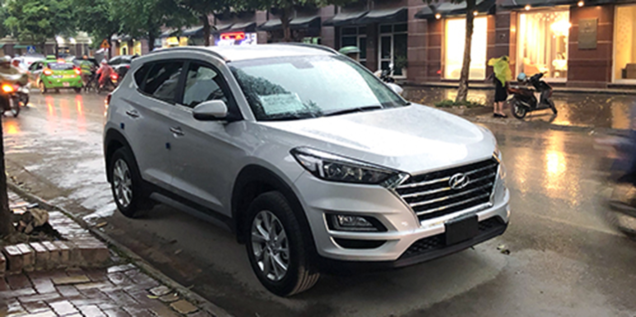 Hyundai Tucson 2019 xuất hiện trên đường phố Hà Nội