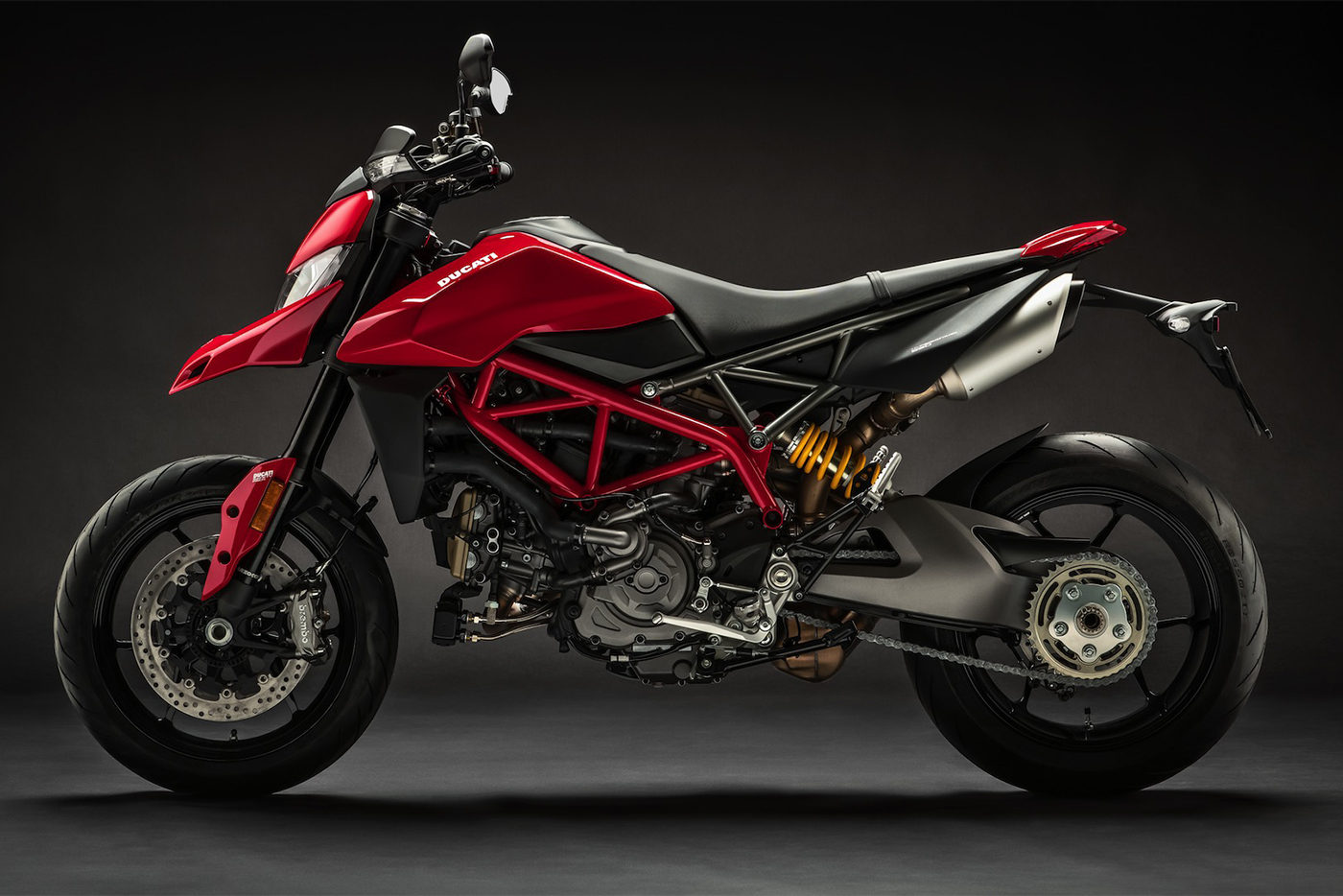 2019-ducati-monster-hypermotard-950-1.jpg