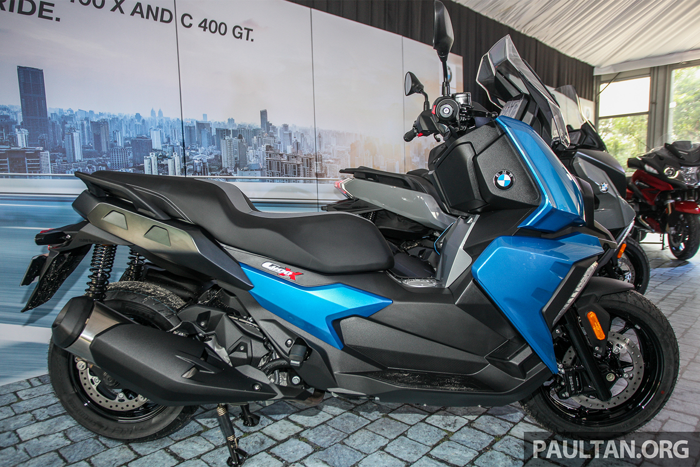 bmw-c400-x-launch-2.jpg