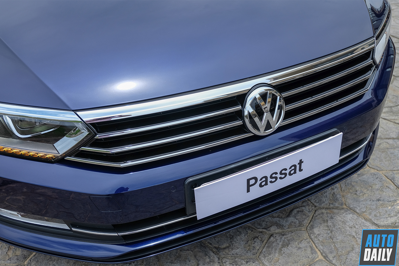 volkswagen-passat-bluemotion-high-my2018-10.jpg