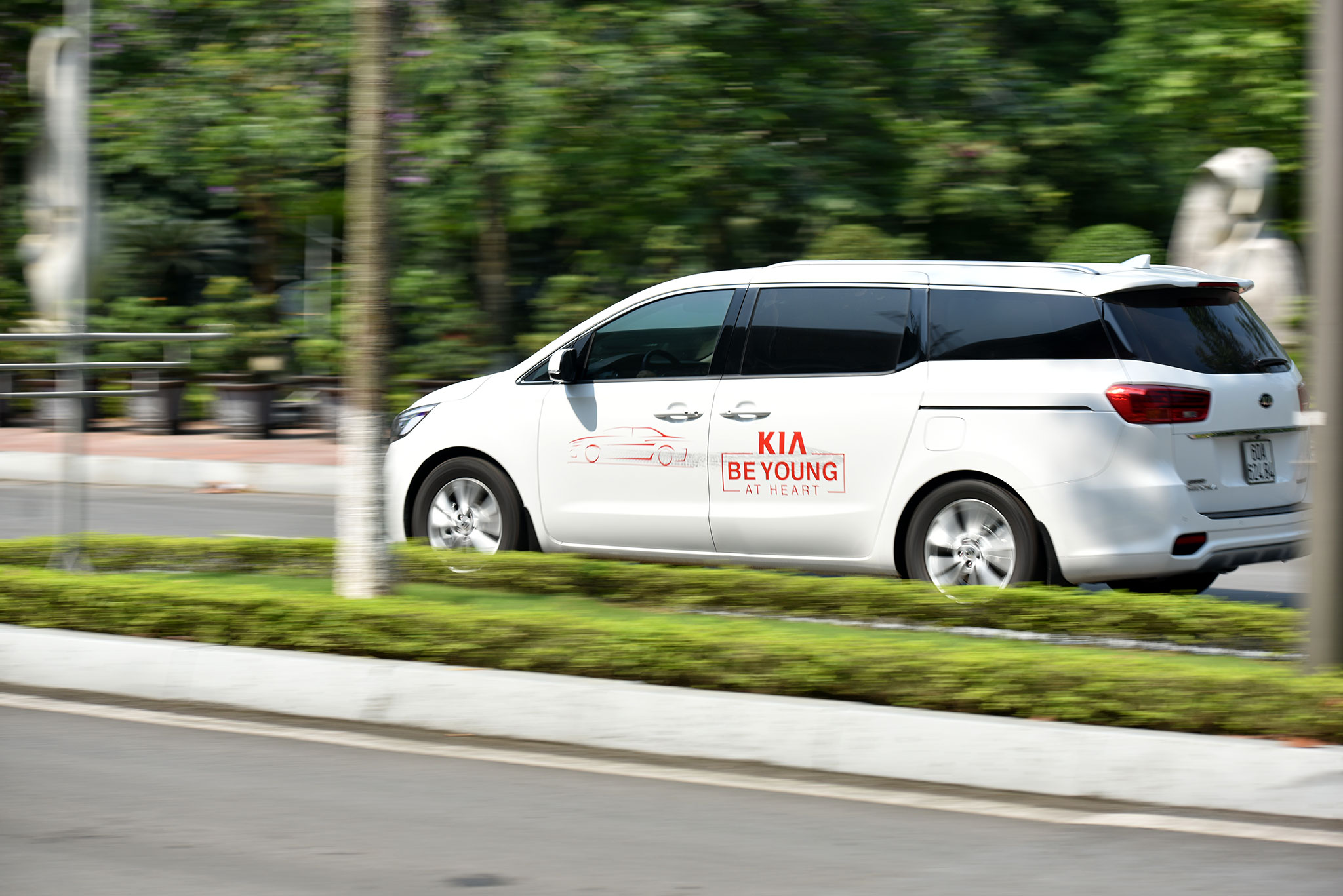 ngay-hoi-lai-thu-kia-sedona-autodaily-04.jpg