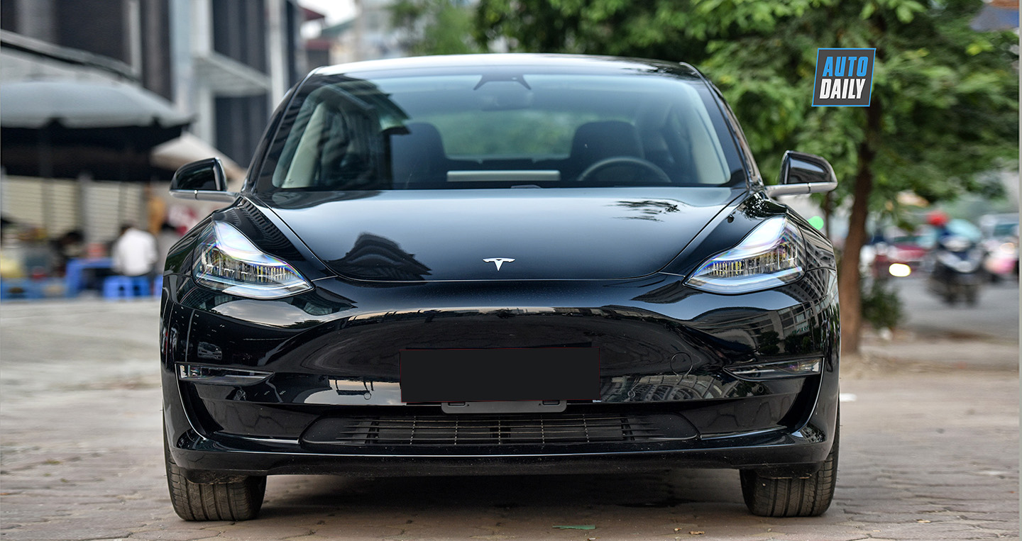 Khám phá xe sang chạy điện Tesla Model 3 đầu tiên tại Việt Nam